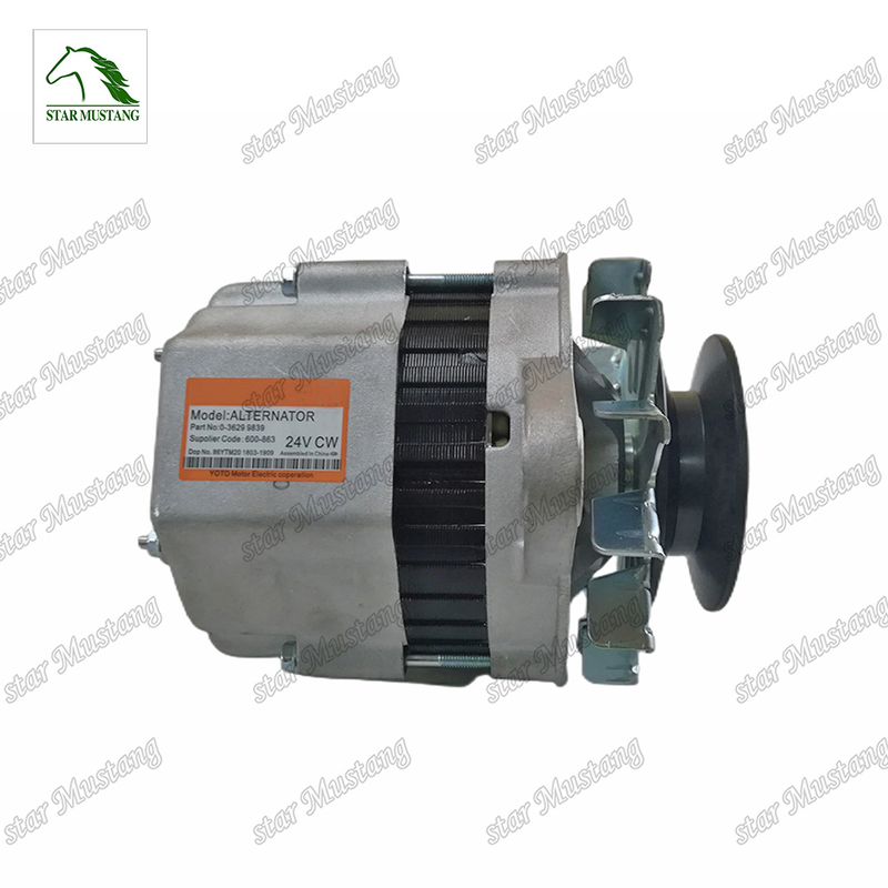 오리지널 디젤 엔진 대전기 4D95 PC60-5 24V 30A 600-821-3850